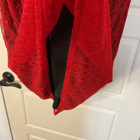 Cacique Red Lace Chemise w/Black Lining Adjustable Straps Bow Accents Plus 26/28 - Picture 6 of 9